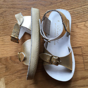 Size 8 Toddler Girls Gold Sun San Surfer Sandals